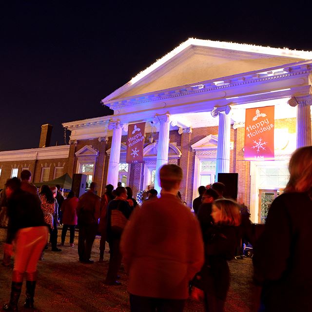 Pburg Tree Lighting Union Station 640 JHW_5200