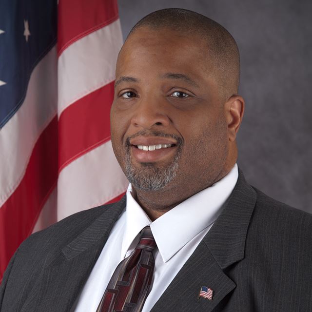 Brian Moore Photo 640 009